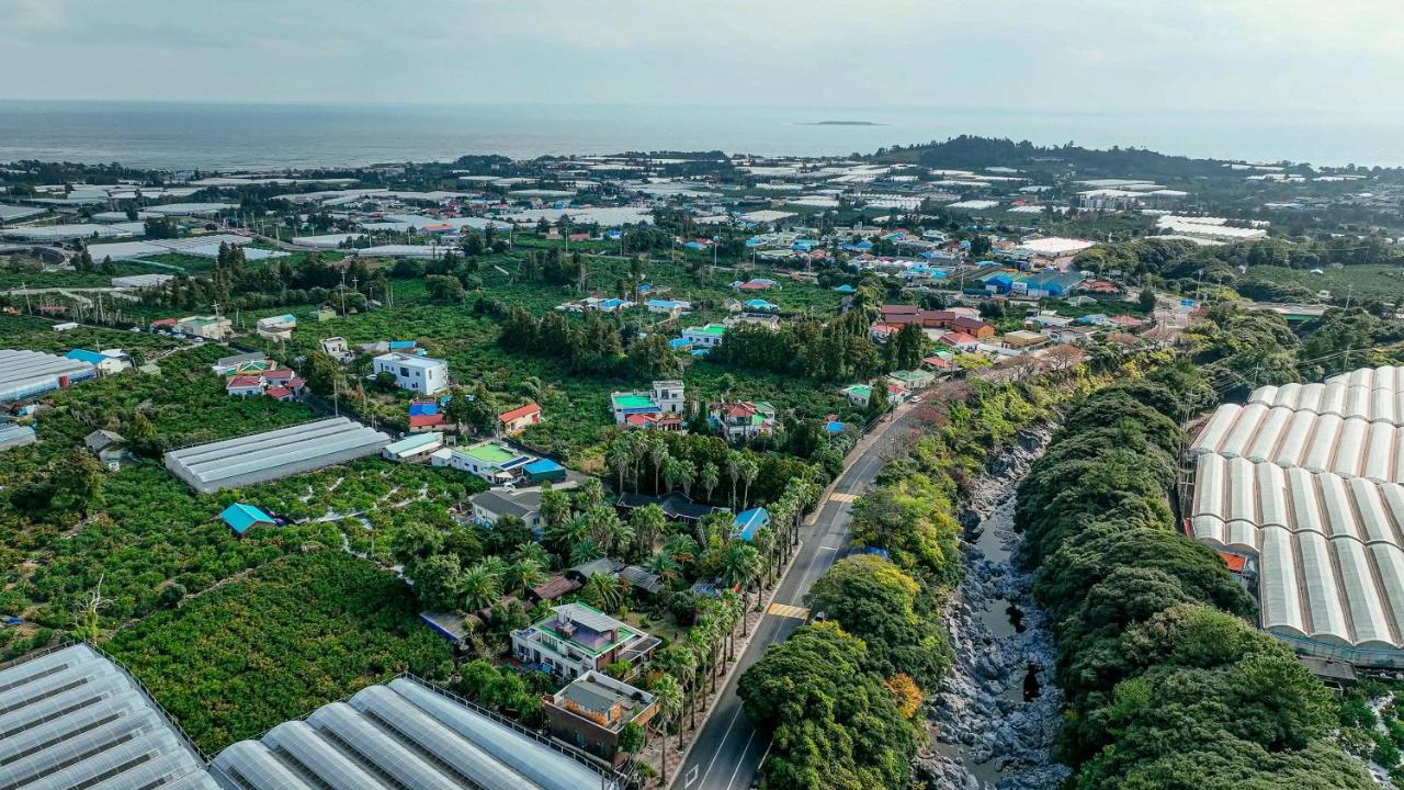 Valley Village Seogwipo Bagian luar foto